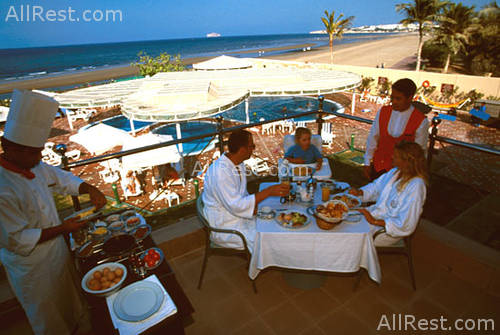 Sheraton Oman Hotel 5